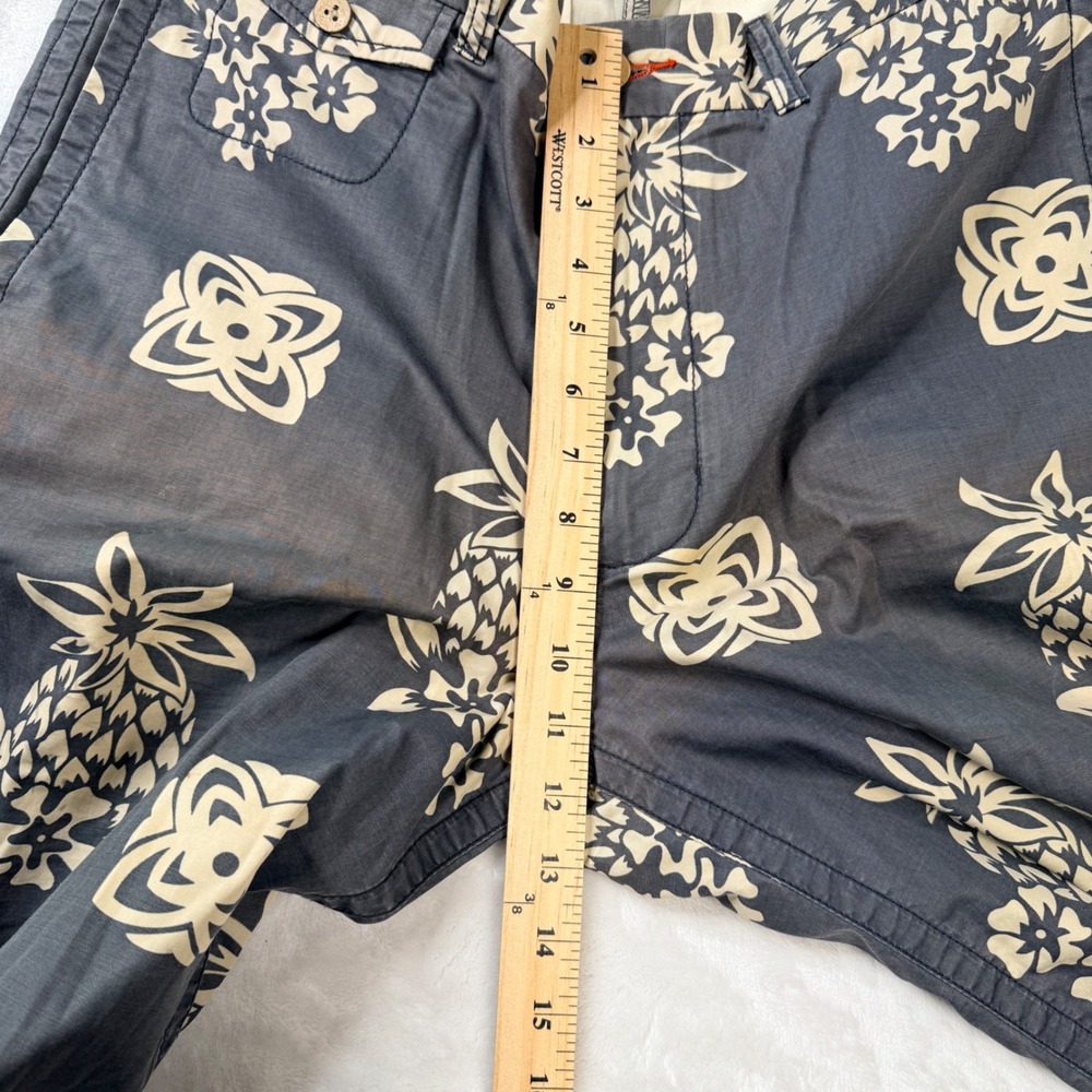 Tommy Bahama Relax Chinos Mens 33 Grey Pineapple Tropical Golf Vacation Shorts - Picture 7 of 12